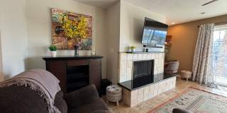 Riverfront 2BR Condo Great Views, Luxury Furnished incl UTILITIES Riverfront 2BR Condo Great Views, Luxury Furnished incl UTILITIES Gallery 9