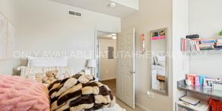 866 E 700 N Gallery 15