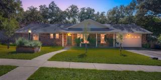 Updated 3BR Home with Pool Near Medical Center  USAA Gallery 1