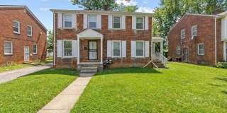 Updated 2-Bedroom, 1-Bathroom Townhome for Lease! Gallery 1