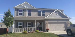Modern 4 Bedroom, 2.5 Bath West Side Single Family Home Gallery 1