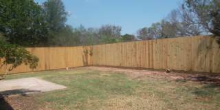 Lovely large updated 3 bed, 2 bath house w/ 2 living & 2 dining areas in Austins Colony Gallery 17