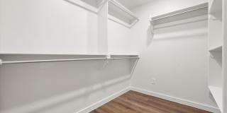 1/2 OFF ONE MONTHS RENT! Gallery 26