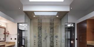 LUXURY LIVING IN THE RIDGES Gallery 22