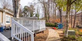 Lake House at Martin's Landing Gallery 37