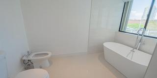 468 Golden Isles Dr # 202, Hallandale Beach, FL 33009 Gallery 20