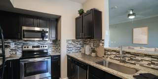 Oxmoor Apartment Homes Gallery 2