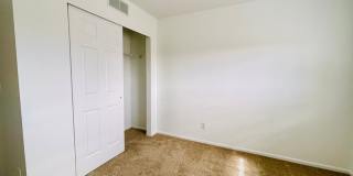 Townhome -2 bed 2.5 bath + bonus area Gallery 22