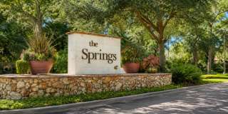 226 Crown Oaks Way Gallery 1