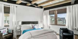 Perfect Beach Getaway! Hotel-like Studio Home in Secured High-rise Building With Breathtaking Bay and Ocean Views! Gallery 1