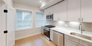 $1k Rebate w Rental!  Lux Apt w 2 baths & XL rooms in THEATER DISTRICT!  Laundry in Unit! Gallery 11