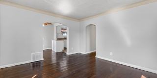 $1300 3 bedroom bungalow Gallery 5