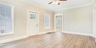 Room in 4 Bedroom Home at Hutchens Rd SE Gallery 1