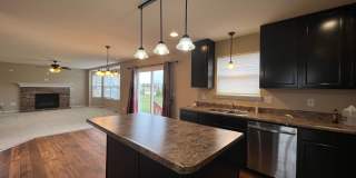 Updated 4 Bed 3 Bath Home In Fairview Heights! Gallery 9