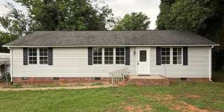 3 Bed/2 Bath Home on large lot Gallery 1