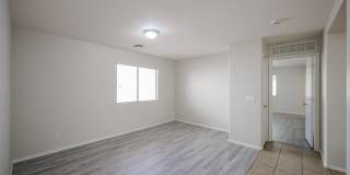 16034 W Winchcomb Drive Gallery 55