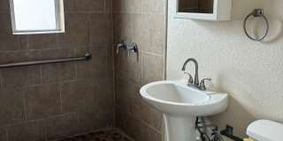 5140 Tropicana Gallery 8