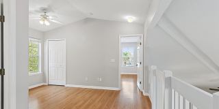 Lovely contemporary home in popular South Jax Beach! Gallery 17