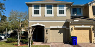 Renovated 3/2.5 Townhome with Office/Flex Space (Corner Unit) Winter Park! Gallery 1
