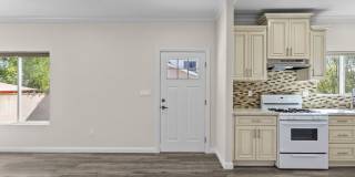 6715 Cedros Ave Gallery 3