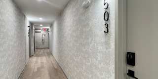733 W Pratt Gallery 4