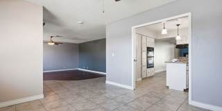 4561 Paseo El Rio Drive LAS VEGAS, NV 89121 Gallery 8