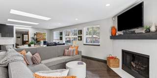 Cascadia Pointe Gallery 19