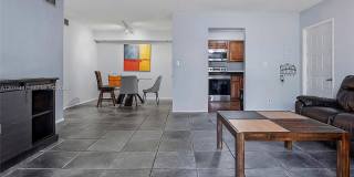 3083 N Oakland Forest Dr Gallery 18