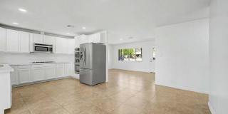 2601 E DAHLIA Drive 2601 E DAHLIA Drive Gallery 1