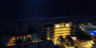 Ocean Front Condo Gallery 33