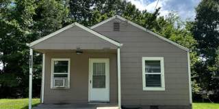2 Bed 1 Bath home in Greensboro on 1514 Sloan St. $875 month, $875 deposit. Gallery 1