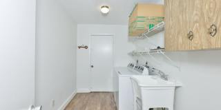 3 Beds 2 Baths Home with Jacuzzi & 2-Car Garage in Clearwater! Gallery 21