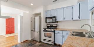 13057 Gladstone Avenue Gallery 16