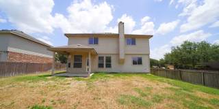 Spacious Home in Cibolo with 3 Car Garage! Realor Commission: $750 Gallery 41