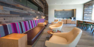 Modera Belmont Gallery 25