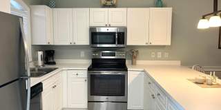 Magnolia North Furnished Two Bedroom Condo is Available Now! Overlooks the Myrtlewood Golf Course! Gallery 5