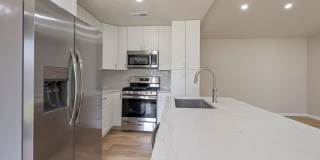 Stylishly Remodeled Home, Two Primary Suites and Unbeatable South Austin Location! Gallery 7