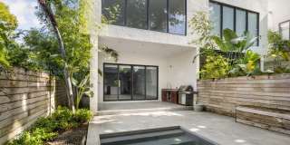 2992 Coconut Ave Gallery 21