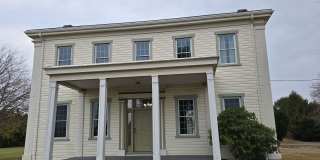 2 Bedroom Farmhouse in Middletown Gallery 1