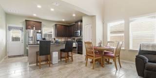 8318 Prickly Oak Gallery 8