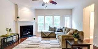 Room in 3 Bedroom Home at Macedonia Lake Dr Gallery 10