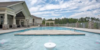 Pines at Glen Laurel Luxury Apartments Gallery 26