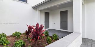 2391 SW 123rd Ter Gallery 1