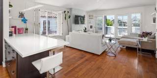 569 E Ave Gallery 28