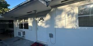 2501 NE 184th Ter Gallery 1