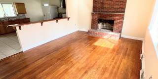 Charming 3 bedroom house Gallery 4