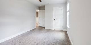 Spacious 3BR End Unit with Modern Finishes Gallery 26