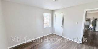 1353 Fairfax St Gallery 10