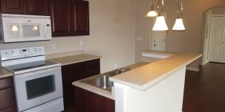 Condo with Mountain Views & Prime Location Near Powers Corridor!! Gallery 6