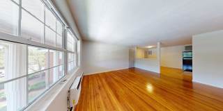 Westside Colonial Gallery 12